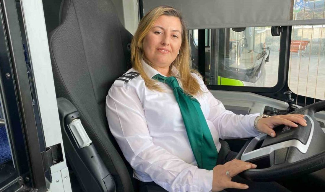 Koaceli’de kadınlar, erkek işi demeden her mesleği yapıyor. Otobüs şoförlüğü