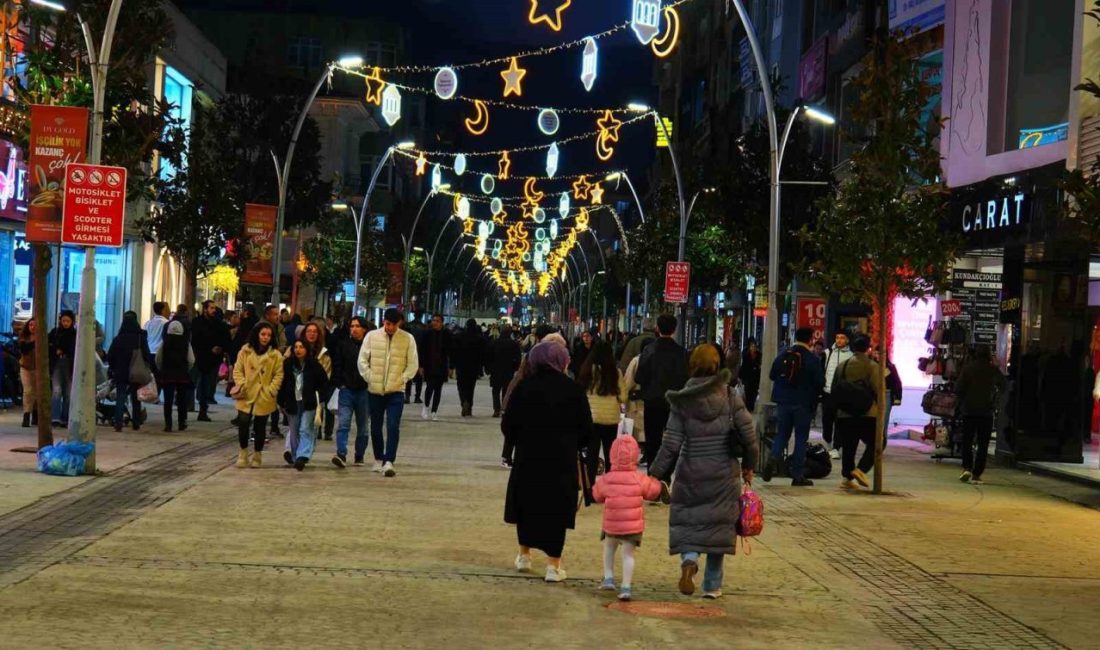 Sakarya Büyükşehir Belediyesi, Sakaryalıların buluşma noktası olan Çark Caddesi’ni özel