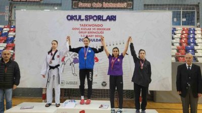 DÜZCE(İHA) – Zonguldak’ta yapılan Taekwondo Gençler Okul Sporları grup müsabakalarında