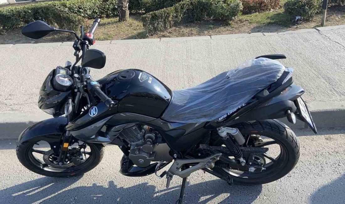Gebze’de motosiklet otomobille çarpıştı: 1 yaralı Kocaeli’nin Gebze ilçesinde motosikletin otomobile arkadan çarpması sonucu 1 kişi