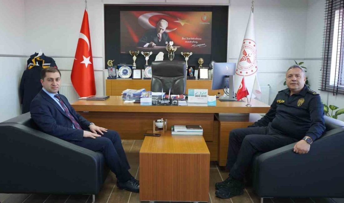 İl Emniyet Müdürü ve Sağlık İl Müdürü bir araya geldi Bilecik İl Emniyet Müdürü Hakan Yılmaz, İl Sağlık Müdürü Dr.