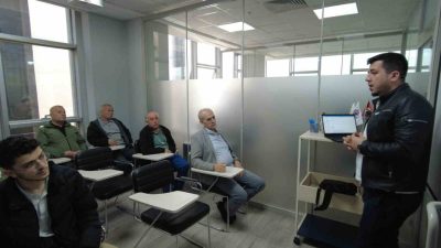 İş arayanlarla işverenleri buluşturarak istihdama katkı sağlayan Düzce İş Kulübü,