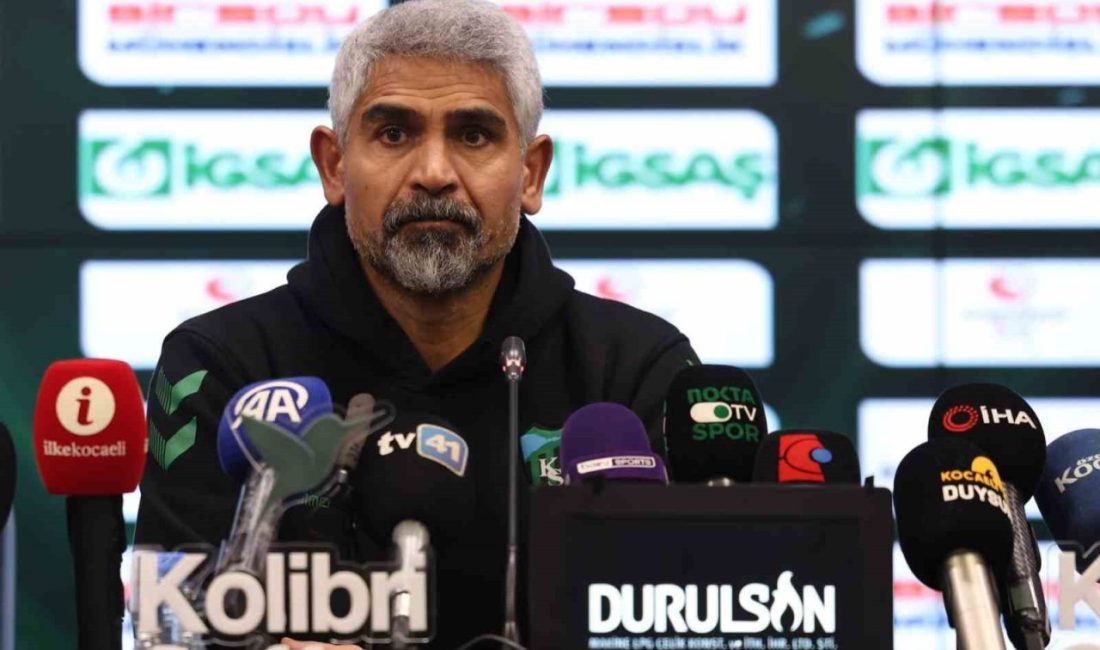 Kocaelispor Teknik Direktörü İsmet Taşdemir, 1-1 sona eren İstanbulspor maçı