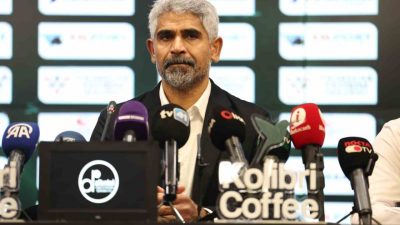 Kocaelispor Teknik Direktörü İsmet Taşdemir, Sakaryaspor maçının ardından yaptığı açıklamada,