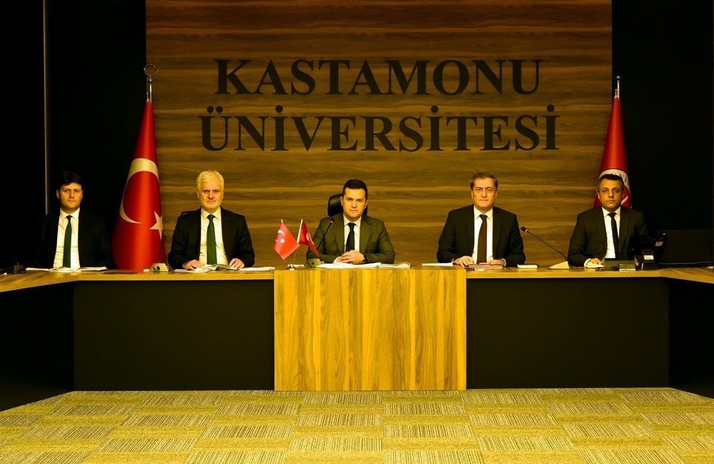 Kastamonu Üniversitesi Senato Toplantısında akademik performans ile 2025 yılı hedefleri