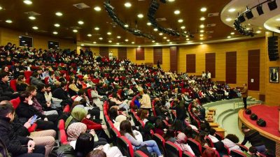 Kastamonu Üniversitesi tarafından Metaverse ve Yapay Zeka’nın eğitimdeki etkileri ele