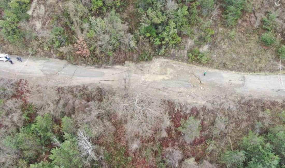 Kastamonu’nun Çatalzeytin ilçesinde eriyen kar suları sebebiyle yaşanan heyelan köyleri