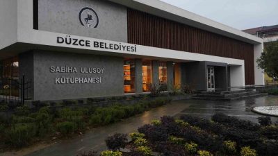 Öğrencilerin uğrak noktası Düzce Belediyesi Sabiha Ulusoy Kütüphanesi’nin çalışma saatleri