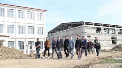 DÜZCE(İHA) – Düzce Valisi Selçuk Aslan, İsmetpaşa ve Rıza Malatyalı