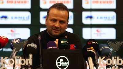 İstanbulspor Teknik Direktörü Osman Zeki Korkmaz, deplasmanda Kocaelispor ile 1-1