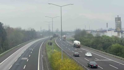 Ramazan Bayramı’nın ilk gününde Anadolu Otoyolu’nun Düzce geçişinde akıcı yoğunluk