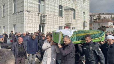 Düzceli Şehit Polis Osman Çatana’nın annesi Nuriye Çatana hayatını kaybetti.