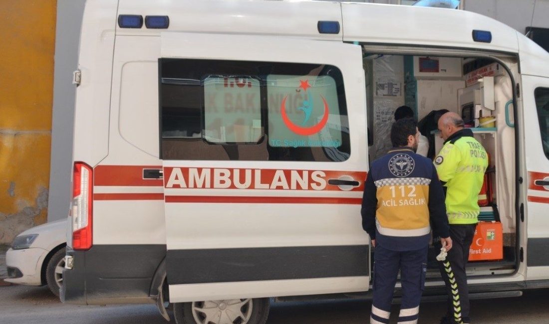 Bilecik’te seyir halinde kontrolden çıkan motosiklet devrilirken, sürücüsü yaralandı. Alınan