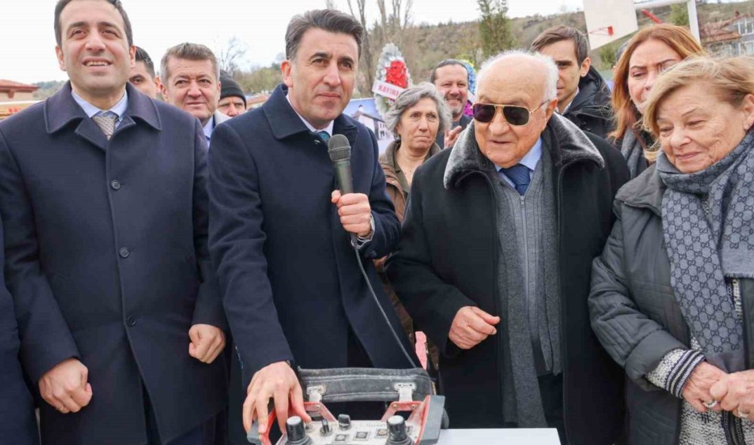 Söğüt’te 8 sınıflık anaokulu için temel atma töreni gerçekleştirildi Bilecik’in Söğüt ilçesi bir hayırseverin katkılarıyla yapılacak olan 8 sınıflık