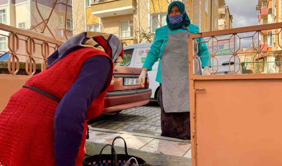 Taşköprü Belediyesi, aşevi ekiplerince günlük yemek dağıtımını Ramazan ayında da
