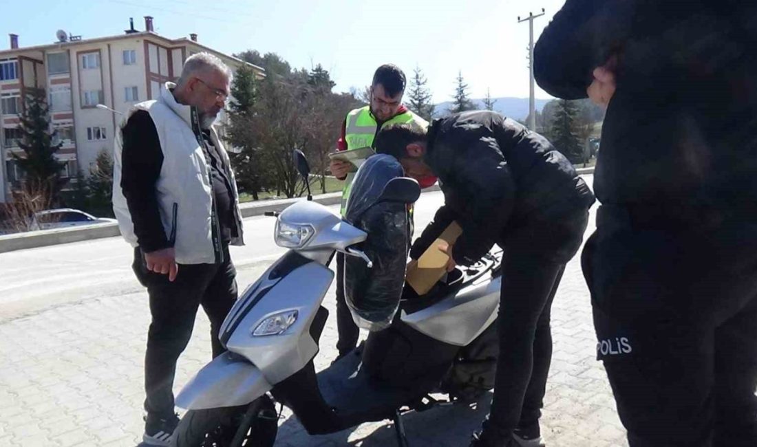 Bolu’nun Mudurnu ilçesinde polis ekipleri tarafından yapılan ters yön denetimlerinde,