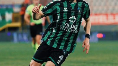 Trendyol 1. Lig’in 28. haftasında Kocaelispor, deplasmanda karşılaştığı Ümraniyespor ile
