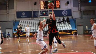 Türkiye Basketbol 2. Ligi Play-Off Eleme Turu 1. maçında Kocaeli