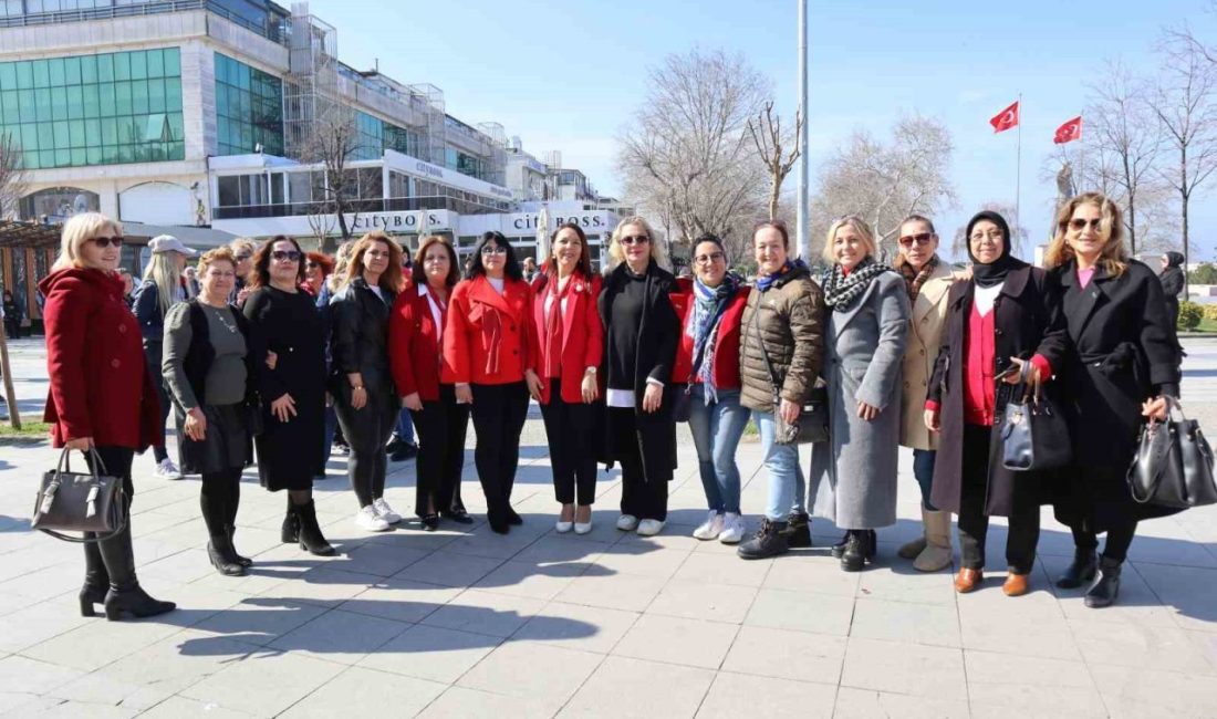 Yalova’da baharın gelişi Marteniçkayla kutlandı Yalova’da Balkan coğrafyasının köklü gelenekleri arasında yer alan “marteniçka” Bulgaristan