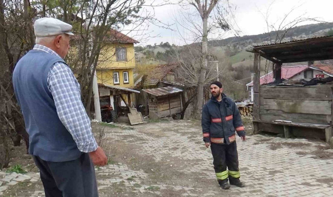 Bolu’da evinde baca yangını çıkan bir vatandaşın, yangını söndürmeye gelen