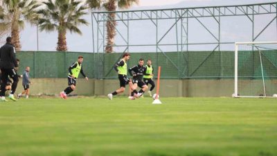 Sakaryaspor maçında sarı kart cezası nedeniyle forma giyemeyecek olan Kocaelisporlu