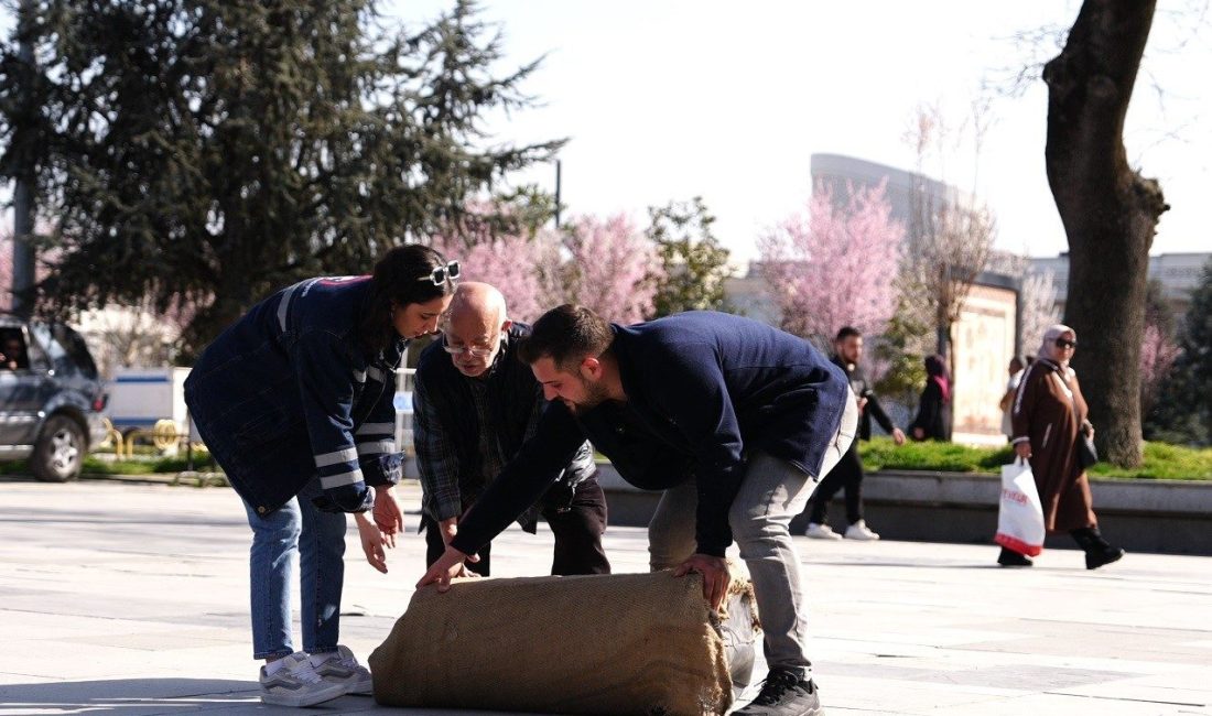 DÜZCE (İHA) – Çanakkale Zaferinin yıldönümünde Düzce Belediyesi Basın Yayın