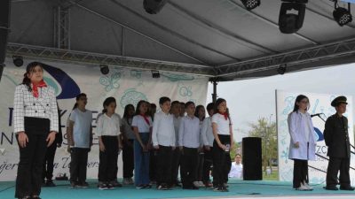 Düzce Üniversitesi Türkçe Fikirler Öğrenci Topluluğu tarafından 23 Nisan Ulusal