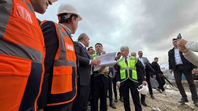 Adalet Bakanı Yılmaz Tunç, Sakarya’da yapımı devam eden adliye hizmet