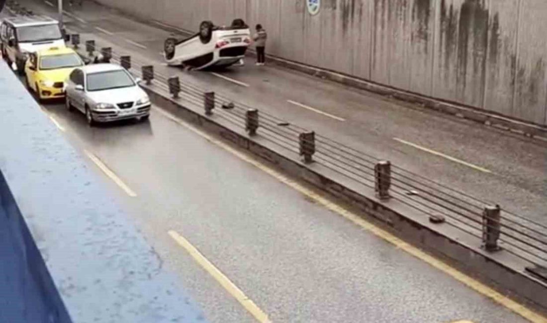 Alt geçitte takla atan otomobil trafiği aksattı Sakarya’nın Adapazarı ilçesinde sürücüsünün kontrolünden çıkan otomobil alt geçitte takla