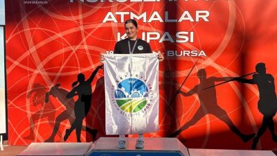 Sakarya Büyükşehir Belediyesi Spor Kulübü atletizm sporcuları Bursa’da düzenlenen Nurullah