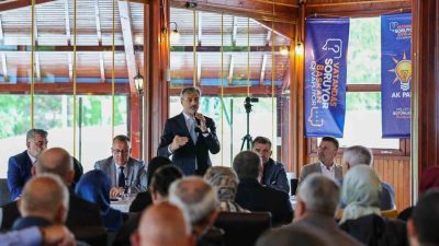 Sakarya Büyükşehir Belediye Başkanı Yusuf Alemdar, 15 Temmuz Camili Mahallesi’nde