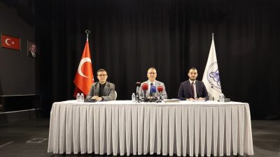 Adapazarı Belediyesi Nisan ayı olağan meclis toplantısında konuşan Belediye Başkanı