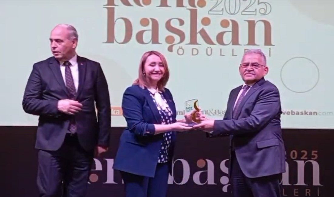 Başkan Tekin’in başarısı ulusal ölçekte taçlandırıldı Pazaryeri Belediye Başkanı Zekiye Tekin, Kent-Başkan Ödülleri kapsamında en başarılı