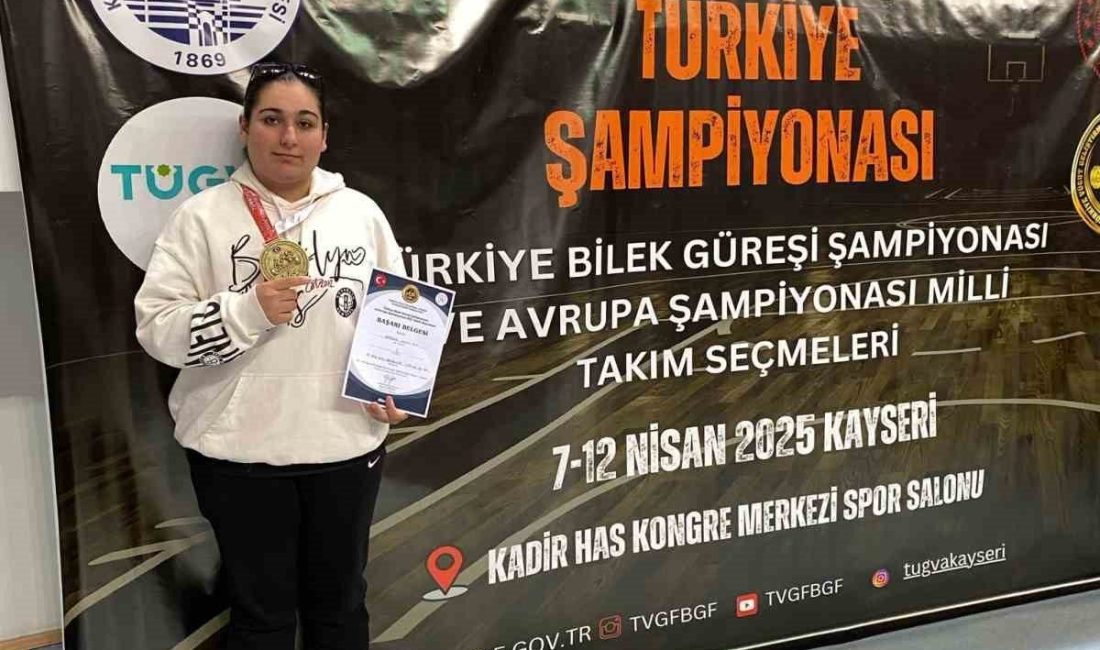 Berrak Dilay Top Türkiye şampiyonu oldu Türkiye Bilek Güreşi Şampiyonası’nda Düzceli sporcu Berrak Dilay Top şampiyon