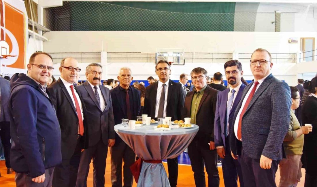 BŞEÜ, akademik ve idari personelleri ile bir araya geldi Bilecik Şeyh Edebali Üniversitesi (BŞEÜ), akademik ve idari personel bir