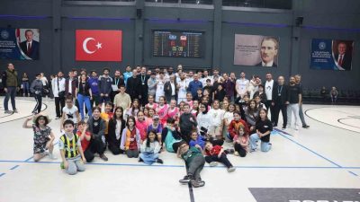 Türkiye Basketbol Ligi’ndeki mücadelesini play-off da sürdüren Çayırova Belediyesi, Basketbol