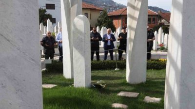 Darıca Belediye Başkanı Muzaffer Bıyık, kardeş şehir ilişkileri kapsamında Bosna
