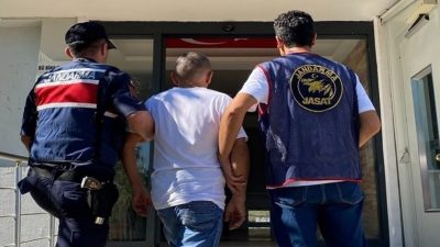 DÜZCE(İHA) – Düzce’de yapılan denetimlerde aranan 87 kişi gözaltına alınırken,