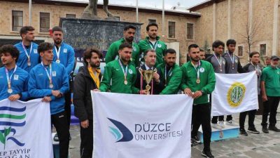 Türkiye’de ilk kez Bayburt’ta gerçekleştirilen Üniversiteler Arası Rafting Türkiye Şampiyonası’nda