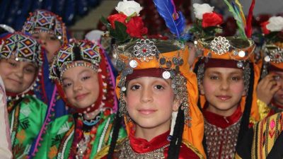 DÜZCE(İHA) – Türkiye’nin dört bir yanından Düzce’ye gelen gençler Yıldızlar