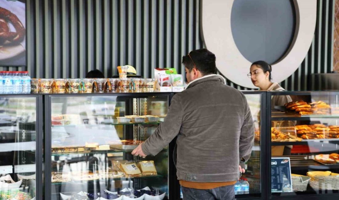 Halka Kafe vatandaşların hizmetinde Antikkapı, 67. tesisi olan yeni markası Halka Kafe’yi İzmit Milli