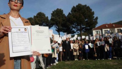 Sakarya’nın Sapanca ilçesinde kaçak bungalov yapıların olduğu iddiaları üzerine bölgedeki