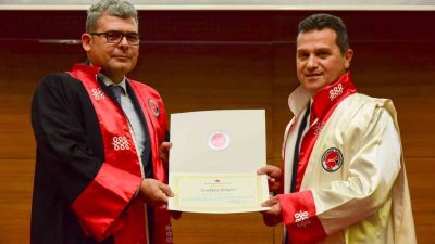 Kastamonu Üniversitesi’nde düzenlenen 2025 Yılı Akademik Cübbe Giyme ile Başarı,