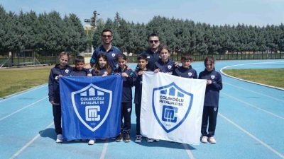 Kocaeli’de düzenlenen ’Türkiye’nin En Hızlısı’ yarışlarına 89 sporcu katıldı. Dereceye