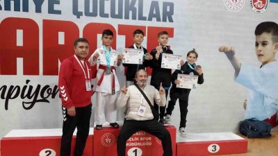 Kocaeli’de gerçekleştirilen Türkiye Çocuklar Karate Şampiyonası’na katılan Körfez Gençlerbirliği Spor