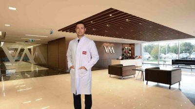 Başlangıçta hafif, zamanla şiddetlenen şikayetlere yol açan kubital tünel sendromunun