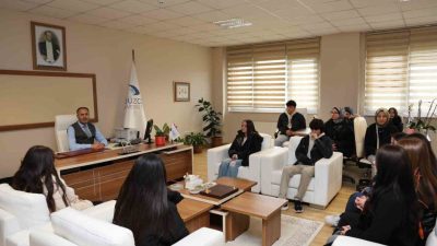 Yığılca Çok Programlı Anadolu Lisesi’nde öğrenim gören son sınıf öğrencileri