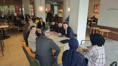 AK Parti Düzce Milletvekili Ercan Öztürk, boykot çağrılarının ardından esnafı