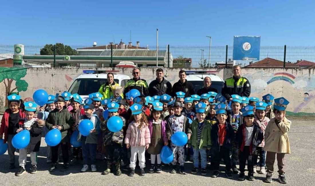 Akyazı İlçe Emniyet Müdürlüğü ekipleri, Polis Haftası etkinlikleri çerçevesinde Akyazı