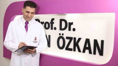 Uzman Diş Hekimi ve Ağız Diş Çene Cerrahı Prof. Dr.